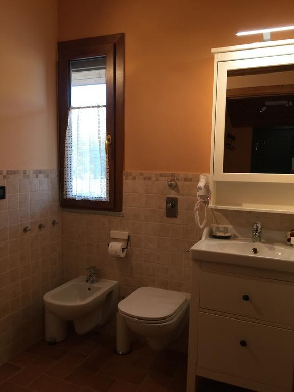 Cascina Battivacco Villa Milan Room photo